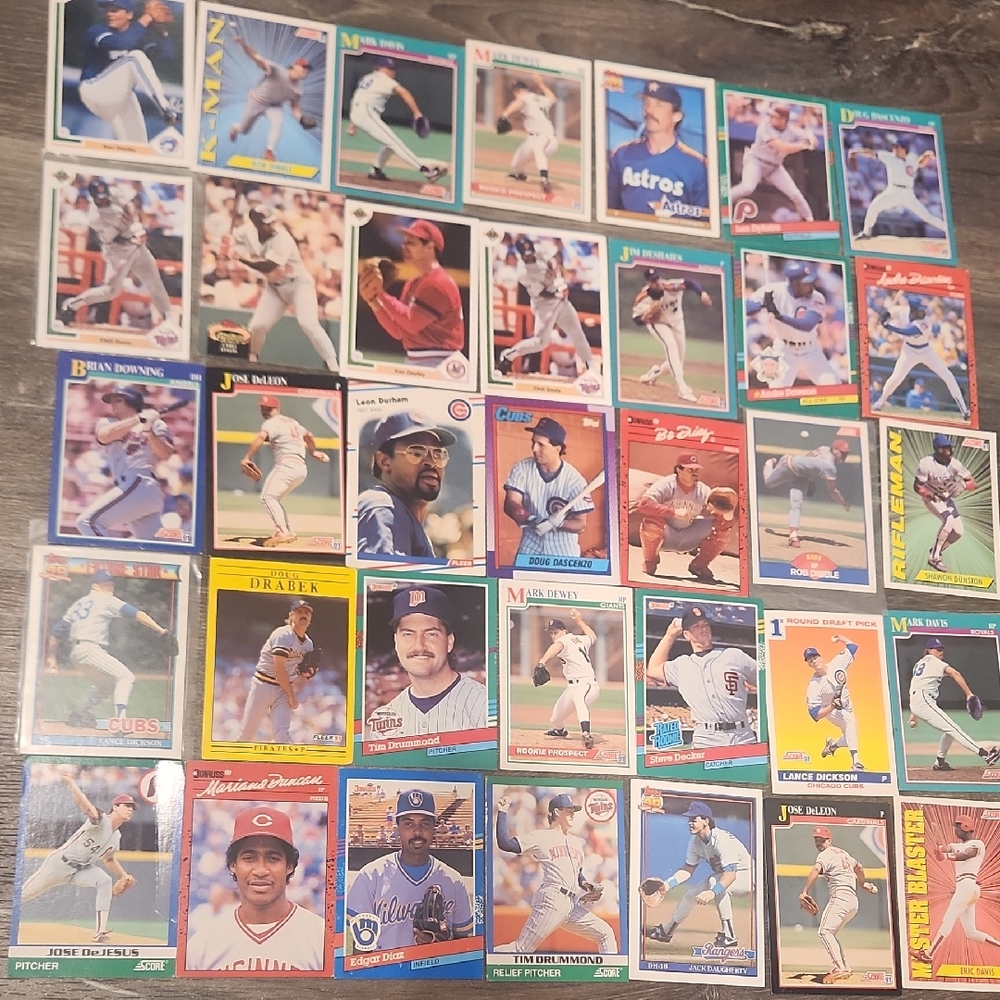 (69) 90s Baseball Cards